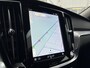 Volvo V60 B3 Essential | Google Maps navigatie | Trekhaak | Parkeersensoren Voor + Achter | Achteruitrijcamera | Sport pack | Draadloze telefoonlader | Apple Carplay / Android Auto | 18" velgen |