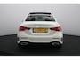 Mercedes-Benz A-klasse 200 Business Solution AMG | 7200 KM | Panoramadak | Matrix Led | Sfeerverlichting | Carplay&Android | Camera