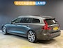 Volvo V60 2.0 T5 Momentum|PANO|DODEHOEK|CAMERA|HUD|TREKHAAK|LEDER|HARMAN|ACC|CARPLAY|STOELV|BLUETOOTH|18INCH|