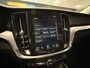 Volvo V60 2.0 T5 Momentum|PANO|DODEHOEK|CAMERA|HUD|TREKHAAK|LEDER|HARMAN|ACC|CARPLAY|STOELV|BLUETOOTH|18INCH|