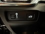 Volvo V60 2.0 T5 Momentum|PANO|DODEHOEK|CAMERA|HUD|TREKHAAK|LEDER|HARMAN|ACC|CARPLAY|STOELV|BLUETOOTH|18INCH|