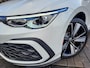 Volkswagen Golf 1.4 eHybrid GTE | Met panoramadak, adaptive cruise, stoel- en stuurwielverwarming en virtual cockpit