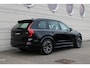 Volvo XC90 T8 Plug-in hybrid AWD Ultra Dark | Luchtvering | Panoramadak | Verwarmbare voorstoelen met massagefunctie | Premium audio by Bowers & Wilkins | 360 graden camera | Head up display | Luxe lederen bekleding | Trekhaak Elektrisch uitklapbaar | Apple Carplay & Android auto | Cruise control adaptief met Stop&Go en stuurhulp | Elektrisch bedienbare achterklep | Stuurwiel verwarmd