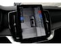 Volvo XC90 T8 Plug-in hybrid AWD Ultra Dark | Luchtvering | Panoramadak | Verwarmbare voorstoelen met massagefunctie | Premium audio by Bowers & Wilkins | 360 graden camera | Head up display | Luxe lederen bekleding | Trekhaak Elektrisch uitklapbaar | Apple Carplay & Android auto | Cruise control adaptief met Stop&Go en stuurhulp | Elektrisch bedienbare achterklep | Stuurwiel verwarmd