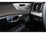 Volvo XC90 T8 Plug-in hybrid AWD Ultra Dark | Luchtvering | Panoramadak | Verwarmbare voorstoelen met massagefunctie | Premium audio by Bowers & Wilkins | 360 graden camera | Head up display | Luxe lederen bekleding | Trekhaak Elektrisch uitklapbaar | Apple Carplay & Android auto | Cruise control adaptief met Stop&Go en stuurhulp | Elektrisch bedienbare achterklep | Stuurwiel verwarmd