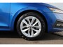 Skoda Octavia Combi 1.0 e-TSI Sport Business 110PK Automaat Trekhaak Sportstoelen Navigatie Carplay Android Airco Cruise Control LED Rijstrooksensor Parkeersensor