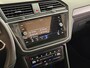 Volkswagen Tiguan 1.5 TSI Elegance | R line | Pano | Trekhaak | Stoel/Stuurverwarming | Carplay | Camera | Led