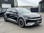 Hyundai Ioniq 5 Lounge 73kWh VAN: 30.900,- VOOR: 28.877,- UW LENTEVOORDEEL: 2.023,- | 100% SOH | AFNEEMBARE TREKHAAK| STOELVERWARMING + VENTILATIE| 360 CAMERA| HEAD-UP DISPLAY| ZONNEPANELENDAK |