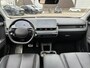 Hyundai Ioniq 5 Lounge 73kWh VAN: 30.900,- VOOR: 28.877,- UW LENTEVOORDEEL: 2.023,- | 100% SOH | AFNEEMBARE TREKHAAK| STOELVERWARMING + VENTILATIE| 360 CAMERA| HEAD-UP DISPLAY| ZONNEPANELENDAK |