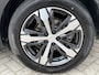 Peugeot 3008 130 Pk * AUTOMAAT * Luxe Allure * Net binnen * zeer veel opties Vingerhoets; Vierde Generatie Eersteklas Service. Al meer dan 100 jaar een begrip in de Brabantse Kempen.
