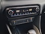 Mazda 2 Hybrid 1.5 Select | Stoel/stuurverwarming | Climate control | Parkeerhulp voor/achter | Head-up Display | Achteruitrijcamera | Keyless start/entry |