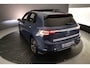 Volkswagen Golf GTE 1.5 TSI eHybrid 272pk DSG Automaat Trekhaak, Panoramadak, Adaptive cruise control, 360 camera, LED matrix koplampen, Black style, Achteruitrijcamera
