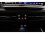 Volkswagen Golf GTE 1.5 TSI eHybrid 272pk DSG Automaat Trekhaak, Panoramadak, Adaptive cruise control, 360 camera, LED matrix koplampen, Black style, Achteruitrijcamera