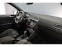 Volkswagen Tiguan R-Line 1.5 TSI 150pk DSG Automaat Adaptive cruise control, LED matrix koplampen, Achteruitrijcamera, Elektrische achterklep, Navigatie, virtual cockpit, stoelverwarming