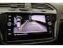 Volkswagen Tiguan R-Line 1.5 TSI 150pk DSG Automaat Adaptive cruise control, LED matrix koplampen, Achteruitrijcamera, Elektrische achterklep, Navigatie, virtual cockpit, stoelverwarming
