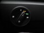 Volkswagen T-Roc 1.5 TSI 150pk DSG Life · Trekhaak · Stoelverwarming · Apple/Android Car Play · Navigatie · 18'' Velgen ·