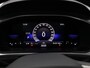 Volkswagen T-Roc 1.5 TSI 150pk DSG Life · Trekhaak · Stoelverwarming · Apple/Android Car Play · Navigatie · 18'' Velgen ·
