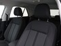 Volkswagen T-Roc 1.5 TSI 150pk DSG Life · Trekhaak · Stoelverwarming · Apple/Android Car Play · Navigatie · 18'' Velgen ·