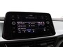 Volkswagen T-Roc 1.5 TSI 150pk DSG Life · Trekhaak · Stoelverwarming · Apple/Android Car Play · Navigatie · 18'' Velgen ·