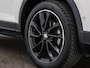 Volkswagen T-Roc 1.5 TSI 150pk DSG Life · Trekhaak · Stoelverwarming · Apple/Android Car Play · Navigatie · 18'' Velgen ·