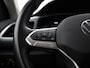 Volkswagen T-Roc 1.5 TSI 150pk DSG Life · Trekhaak · Stoelverwarming · Apple/Android Car Play · Navigatie · 18'' Velgen ·