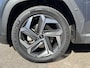 Hyundai Tucson 1.6 T-GDI HEV Premium AUTOMAAT | FULL HYBRID | 360gr CAMERA | LEDER | EL.A.KLEP | NAVIGATIE | STOEL VERWARMING | STOEL VENTILATIE | STUUR VERWARMING | SET WINTERWIELEN | NED. AUTO | 1e EIGENAAR |
