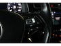 Volkswagen Golf Variant 1.5 TSI R-Line Trekhaak | Virtual Cockpit | Stoelverw. | Adapt. Cruise | Dodehoek | Alcantara | Carplay | Navi | Bluetooth | 17" LMV | PDC V+A