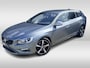 Volvo V60 2.0 T4 Business Sport | 18 inch Lichtmetalen velgen | Dubbele uitlaat |