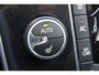 Volvo V40 Cross Country 1.5 T3 Polar+ Luxury | Afneembare Trekhaak | Panoramadak | Premium audio by Harman Kardon | Standkachel | Stoelverwarming | Lederen Bekleding | Achteruitrijcamera | Parkeersensoren Voor & Achter | Cruise Control | DAB | Navigatie | Bluetooth | Volvo On Call |