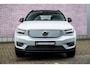 Volvo XC40 Recharge Pro | Harman Kardon Audio | Panoramadak | Trekhaak | 360 Graden Camera | Warmtepomp | Keyless Entry | Elektrische Achterklep | Navigatie | Apple Carplay | Android Auto