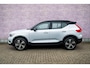 Volvo XC40 Recharge Pro | Harman Kardon Audio | Panoramadak | Trekhaak | 360 Graden Camera | Warmtepomp | Keyless Entry | Elektrische Achterklep | Navigatie | Apple Carplay | Android Auto