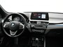 BMW X1 xDrive25e Sportline PHEV 221pk Dealer O.H | Trekhaak Afn. | Panodak | Head Up | Camera | Harman / Kardon | Sportstoelen Memory & Verwarmd | Keyless | Apple Carplay | BMW LED | Sfeerverlichting | Navigatie | DAB | 18" L.M | Plug In Hybrid |
