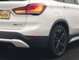 BMW X1 xDrive25e Sportline PHEV 221pk Dealer O.H | Trekhaak Afn. | Panodak | Head Up | Camera | Harman / Kardon | Sportstoelen Memory & Verwarmd | Keyless | Apple Carplay | BMW LED | Sfeerverlichting | Navigatie | DAB | 18" L.M | Plug In Hybrid |