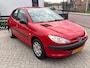 Peugeot 206 1.1 XR | leuke auto die goed rijd en schakelt | nieuwe apk keuring bij levering !