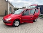Peugeot 206 1.1 XR | leuke auto die goed rijd en schakelt | nieuwe apk keuring bij levering !