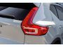 Volvo EX40 Single Motor Ext. Range Plus Bl. Ed. Europa 82 kWh | Google | Long Range | Harman Kardon Audio | Adaptieve Cruise Control | Camera | Getint Glas | Warmtepomp | Stoelverwarming Voor + Achter | Park Assist | LED Koplampen | 20" LM