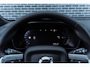 Volvo EX40 Single Motor Ext. Range Plus Bl. Ed. Europa 82 kWh | Google | Long Range | Harman Kardon Audio | Adaptieve Cruise Control | Camera | Getint Glas | Warmtepomp | Stoelverwarming Voor + Achter | Park Assist | LED Koplampen | 20" LM