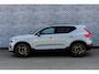 Volvo EX40 Single Motor Ext. Range Plus Bl. Ed. Europa 82 kWh | Google | Long Range | Harman Kardon Audio | Adaptieve Cruise Control | Camera | Getint Glas | Warmtepomp | Stoelverwarming Voor + Achter | Park Assist | LED Koplampen | 20" LM