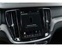 Volvo V60 T6 Plug-in hybrid AWD Essential | Google | Longe Range | Stuurverwarming | Park Assist | Getint Glas | Stoelverwarming Voor + Achter | Zwarte Hemelbekleding | Camera | Lederen Bekleding | Zitverlenging | 19" LM