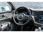Volvo V60 T6 Plug-in hybrid AWD Essential | Google | Longe Range | Stuurverwarming | Park Assist | Getint Glas | Stoelverwarming Voor + Achter | Zwarte Hemelbekleding | Camera | Lederen Bekleding | Zitverlenging | 19" LM