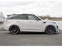 Land Rover Range Rover Sport P550e Autobiography | VERWACHT | URBAN RED LABEL | 24" inch | Trekhaak | Standkachel |