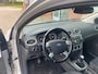 Ford Focus 1.6-16V Airco Cruisecontrol Trekhaak D.Riem vervangen