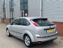 Ford Focus 1.6-16V Airco Cruisecontrol Trekhaak D.Riem vervangen