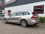Volvo V60 B3 163pk Mild Hybrid Aut Essential/ Navigatie/ 19 Inch velgen/ Apple Carplay/ DAB/ Camera achter/ 1 Eigenaar/ Origineel NL/ NAP