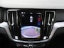 Volvo V60 B3 163pk Mild Hybrid Aut Essential/ Navigatie/ 19 Inch velgen/ Apple Carplay/ DAB/ Camera achter/ 1 Eigenaar/ Origineel NL/ NAP