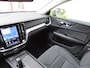 Volvo V60 B3 163pk Mild Hybrid Aut Essential/ Navigatie/ 19 Inch velgen/ Apple Carplay/ DAB/ Camera achter/ 1 Eigenaar/ Origineel NL/ NAP