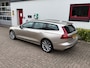 Volvo V60 B3 163pk Mild Hybrid Aut Essential/ Navigatie/ 19 Inch velgen/ Apple Carplay/ DAB/ Camera achter/ 1 Eigenaar/ Origineel NL/ NAP