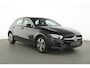 Mercedes-Benz A-klasse 250 e Plug-In Hybride Business Solution Luxury | Ledkoplampen | Parkeerpakket met achteruitrijcamera | Apple CarPlay. Inclusief 24 maanden MB Certified garantie voor Europa.