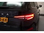 Skoda Kodiaq 1.5 TSI 150pk Business Edition Plus [ Trekhaak Clima Navi Apple / Android Half leder LED ]