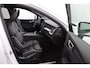 Volvo XC60 T6 Plug-in hybrid AWD Plus Black Edition | Panoramadak | Trekhaak | Harman/Kardon | BLIS | 360 Camera | Adaptive Cruise | Stoelverwarming | Elektrische Stoelen